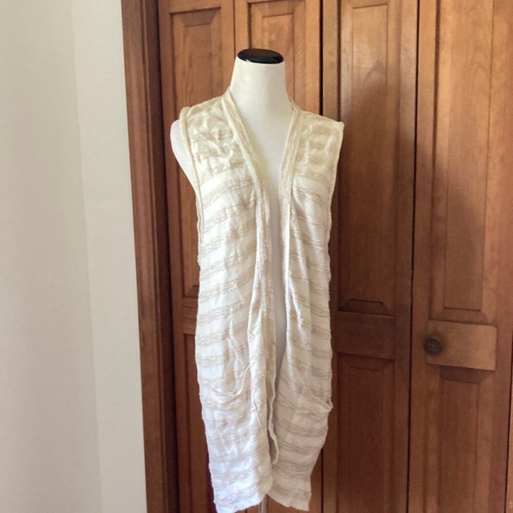 New York & Co Tan & Cream Sweater Vest, Size L